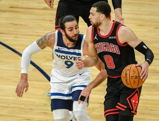 Minnesota Timberwolves guard Ricky Rubio (9) defends against Chicago Bulls guard Zach LaVine, during the NBA, Basketball Herren, USA basketball game between the Chicago Bulls and the Minnesota Timberwolves at Target Center in Minneapolis, Minnesota, US, 11 April 2021. Chicago Bulls at Minnesota Timberwolves !ACHTUNG: NUR REDAKTIONELLE NUTZUNG!  Copyright: xCRAIGxLASSIGx AME9386 20210412-637537967174207637