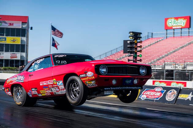 Bilder des Jahres 2021, Sport 04 April Sport Themen der Woche KW14 Sport Bilder des Tages April 11, 2021, Baytown, Texas, USA: BRENDA GRUBBS competes in the Stock Eliminator race during Motorsport, Herren, USA, Dragster Drag Race Lucas Oil Drag Racing Series - Texas Sportsman Challenge at Houston Raceway Park in Baytown, Texas, on Sunday April 11, 2021. Baytown USA - ZUMAp213 20210411_znp_p213_011 Copyright: xLynnxPenningtonx