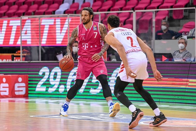 easyCredit BBL, Telekom Baskets Bonn vs. FC Bayern München Basketball, 13.04.2021 Chris Babb (Telekom Baskets Bonn 7), easyCredit BBL, Telekom Baskets Bonn vs. FC Bayern München Basketball am 13.04.2021 im Telekom Dome Bonn, Bonn (Nordrhein-Westfalen) Copyright: xBEAUTIFULxSPORTS Mueller-Laschetx