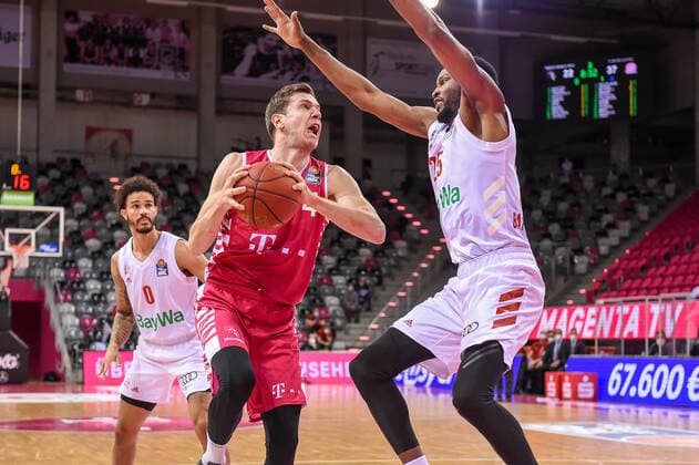 easyCredit BBL, Telekom Baskets Bonn vs. FC Bayern München Basketball, 13.04.2021 Strahinja Micovic (Telekom Baskets Bonn 4), easyCredit BBL, Telekom Baskets Bonn vs. FC Bayern München Basketball am 13.04.2021 im Telekom Dome Bonn, Bonn (Nordrhein-Westfalen) Copyright: xBEAUTIFULxSPORTS Mueller-Laschetx