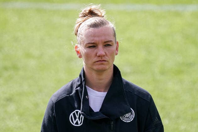 Alexandra Popp (Alex Popp, DFB-Frauen, 11), Einzelbild, Aktion, Action, Porträt, Portrait, 13.04.2021, Wiesbaden (Deutschland), Fussball, Länderspiel der Frauen, Deutschland - Norwegen, DFB DFL REGULATIONS PROHIBIT ANY USE OF PHOTOGRAPHS AS IMAGE SEQUENCES AND OR QUASI-VIDEO.