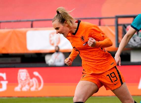 Jill Roord (NED) opens the score for the Netherlands during friendly play Netherlands vs Australia on April 13, 2021 at the Goffert stadium in Nijmegen, Netherlands Photo by SCS Soenar Chamid AFLO (HOLLAND OUT) Noxthirdxpartyxsales,xHOLLANDxOUT  (158103272)