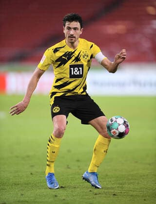 Fussball 1. Bundesliga Saison 2020 2021 28. Spieltag VfB Stuttgart - Borussia Dortmund 10.04.2021 Thomas Delaney (Borussia Dortmund) *** Football 1 Bundesliga Season 2020 2021 28 Matchday VfB Stuttgart Borussia Dortmund 10 04 2021 Thomas Delaney Borussia Dortmund