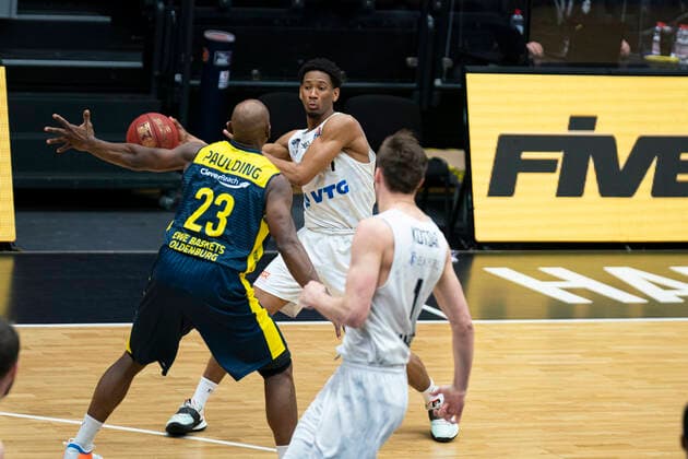 easyCredit Basketball Bundesliga, Hamburg, 14.04.2021 easyCredit Basketball Bundesliga, Hamburg Towers vs. EWE Baskets Oldenburg, Kameron Taylor ( 7 Hamburg Towers) Copyright: xBEAUTIFULxSPORTS Mohwinkelx