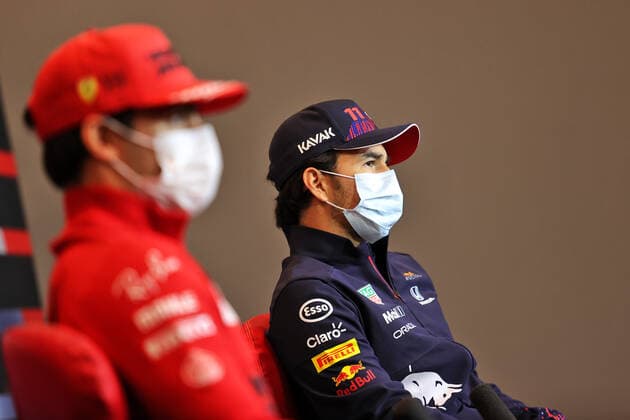 F1 Grand Prix of Emilia Romagna 55 Carlos Sainz (ESP, Scuderia Ferrari Mission Winnow), 11 Sergio Perez (MEX, Red Bull Racing), F1 Grand Prix of Emilia Romagna at Autodromo Enzo e Dino Ferrari on April 15, 2021 in Imola, Italy. (Photo by xpbimages.com XPB Images FIA Pool via HOCH ZWEI) Imola Italy Poolfoto HOCH ZWEI Pool XPB Images ,EDITORIAL USE ONLY