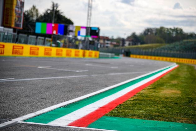 Sport Bilder des Tages kerb, vibreur, illustration during the Formula 1 Pirelli Gran Premio Del Made In Italy E Dell emilia Romagna 2021 from April 16 to 18, 2021 on the Autodromo Internazionale Enzo e Dino Ferrari, in Imola, Italy - FORMULE 1: Grand prix Emilia Romagne - Preparations - 15 04 2021 DPPI PANORAMIC  00121003__V2_8193