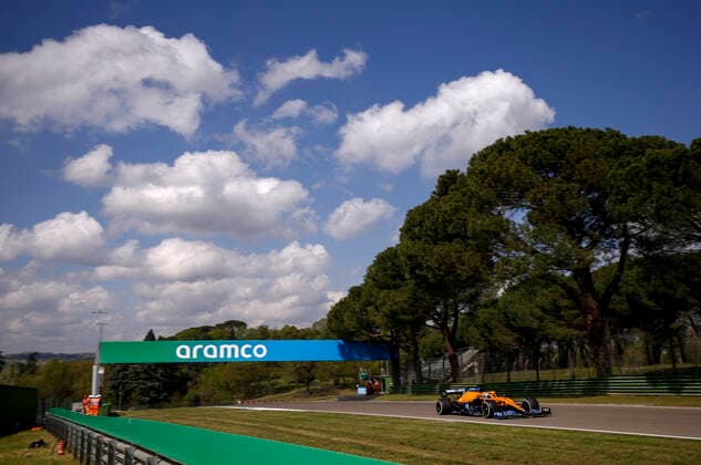 3 Daniel Ricciardo (AUS, McLaren F1 Team), F1 Grand Prix of Emilia Romagna at Autodromo Enzo e Dino Ferrari on April 16, 2021 in Imola, Italy. (Photo by HOCH ZWEI) Imola Italy