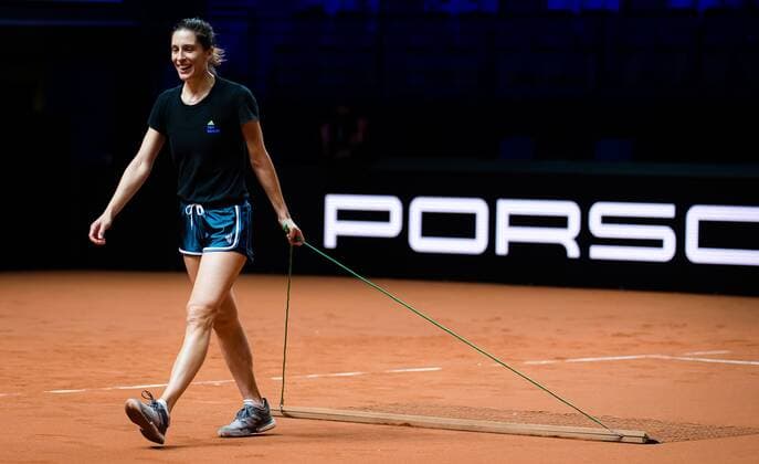 Mandatory Credit: Photo by Rob Prange Shutterstock (11862018r) Andrea Petkovic of Germany during practice before the 2021 Porsche Tennis Grand Prix WTA, Tennis Damen 500 tournament 2021 Porsche Tennis Grand Prix Pre-Tournament - 16 Apr 2021 2021 Porsche Tennis Grand Prix Pre-Tournament - 16 Apr 2021  Copyright: xRobxPrange Shutterstockx 11862018r