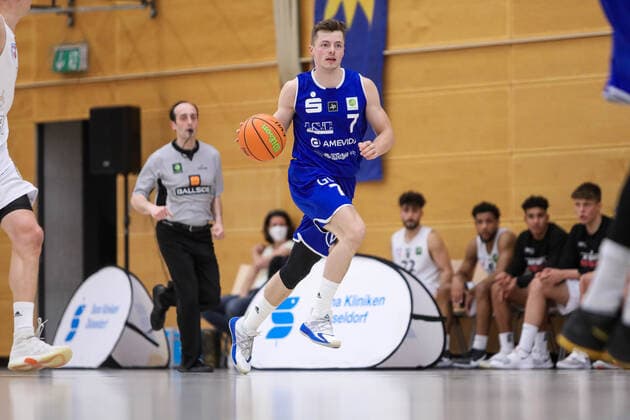 2. Basketball Bundesliga ProB ART Giants Düsseldorf gegen VfL SparkassenStars Bochum, 16.04.2021 Lars Kamp ( 7 VfL SparkassenStars Bochum); 2. Basketball Bundesliga ProB ART Giants Düsseldorf gegen VfL SparkassenStars Bochum am 16.04.2021, Duesseldorf. Copyright: xBEAUTIFULxSPORTS KennyxBeelex