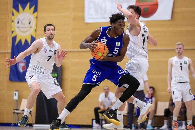 2. Basketball Bundesliga ProB ART Giants Düsseldorf gegen VfL SparkassenStars Bochum, 16.04.2021 Noah Dickerson ( 5 VfL SparkassenStars Bochum); 2. Basketball Bundesliga ProB ART Giants Düsseldorf gegen VfL SparkassenStars Bochum am 16.04.2021, Duesseldorf. Copyright: xBEAUTIFULxSPORTS KennyxBeelex