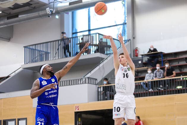 2. Basketball Bundesliga ProB ART Giants Düsseldorf gegen VfL SparkassenStars Bochum, 16.04.2021 Finn Pook ( 10 ART Giants Duesseldorf); 2. Basketball Bundesliga ProB ART Giants Düsseldorf gegen VfL SparkassenStars Bochum am 16.04.2021, Duesseldorf. Copyright: xBEAUTIFULxSPORTS KennyxBeelex