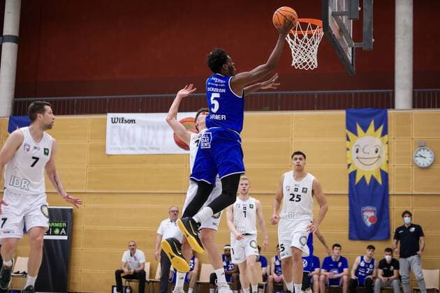2. Basketball Bundesliga ProB ART Giants Düsseldorf gegen VfL SparkassenStars Bochum, 16.04.2021 Patrick Liebert ( 1 ART Giants Duesseldorf); 2. Basketball Bundesliga ProB ART Giants Düsseldorf gegen VfL SparkassenStars Bochum am 16.04.2021, Duesseldorf. Copyright: xBEAUTIFULxSPORTS KennyxBeelex