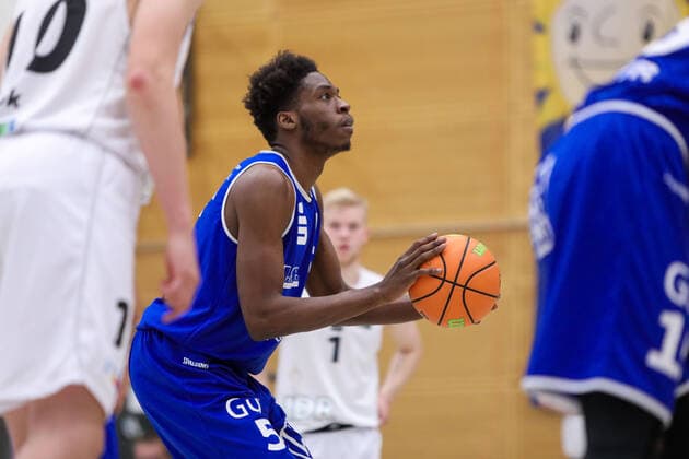 2. Basketball Bundesliga ProB ART Giants Düsseldorf gegen VfL SparkassenStars Bochum, 16.04.2021 Patrick Liebert ( 1 ART Giants Duesseldorf); 2. Basketball Bundesliga ProB ART Giants Düsseldorf gegen VfL SparkassenStars Bochum am 16.04.2021, Duesseldorf. Copyright: xBEAUTIFULxSPORTS KennyxBeelex