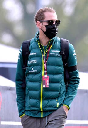 VETTEL Sebastian Aston Martin F1 Team FIA Formel 1 Saison 2021 in Imola am 17. 04. 2021 in Imola