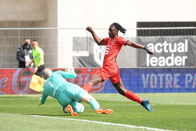 10 EDUARDO CAMAVINGA (REN) FOOTBALL : Angers vs Rennes - Ligue 1 Uber Eats - 17 04 2021 FEP Panoramic 
