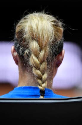Angelique KERBER (GER) Training von hinten Haare Zopf geflochten Qualifikation Tennis Damen Porsche-Cup Porsche Tennis Grand Prix GP Stuttgart 2021 Porsche-Arena 17.04.2021 Porsche Tennis Grand Prix Stuttgart 2021
