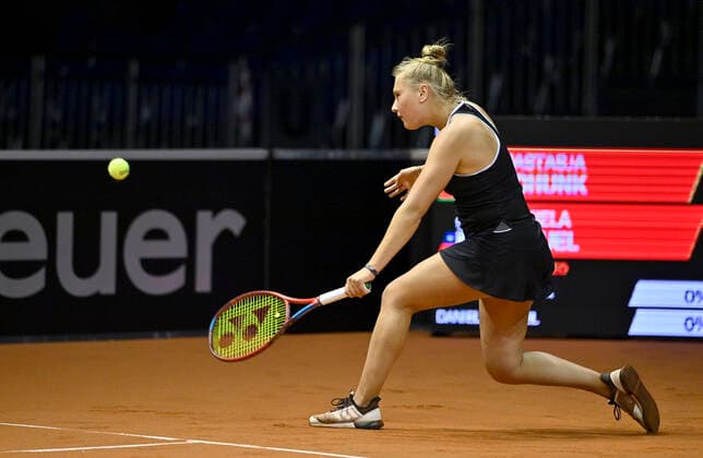 Nastasja Schunk (GER) Aktion Qualifikation Tennis Damen Porsche-Cup Porsche Tennis Grand Prix GP Stuttgart 2021 Porsche-Arena 17.04.2021 Porsche Tennis Grand Prix Stuttgart 2021