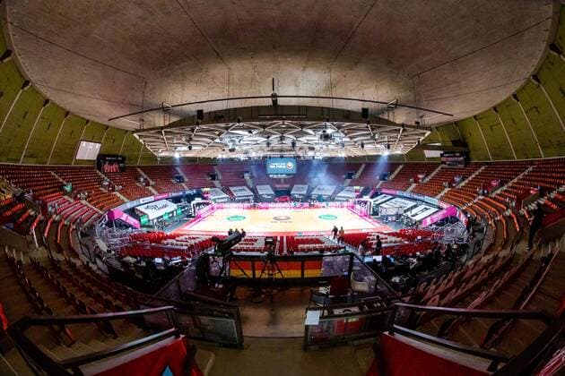 Spiel wurde abgesagt. Coronafall bei Alba Berlin Das MagentaSport BBL Pokalspiel wird wegen einem Coronafall bei Alba Berlin abgesgt. GER, MagentaSport BBL Pokal TOP FOUR, BG Goettingen vs. Alba Berlin, easycredit 1.Bundesliga Basketball, Saison 2020 21, 17.04.2021, Halbfinale 1. Spieltag MagentaSport BBL Pokal TOP FOUR, BG Goettingen vs. Alba Berlin, 1.Basketball Bundesliga Muenchen Copyright: xEibner-Pressefoto RogerxBuerkex EP_EER