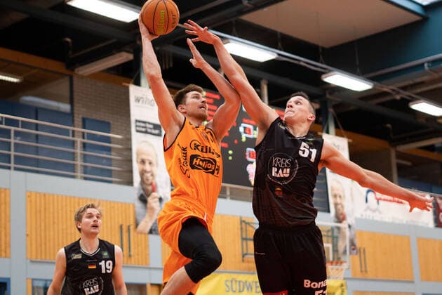 Rytis Pipiras (Wiha Panthers Schwenningen 11) wiha Panthers Schwenningen vs. VFL Kirchheim Knights, Basketball, BARMER 2. BASKETBALL BUNDESLIGA, Playoff Gruppe 2, 1. Spieltag, 2020 2021, 17.04.2021, wiha Panthers Schwenningen vs. VFL Kirchheim Knights, Basketball, BARMER 2. BASKETBALL BUNDESLIGA, Playoff Gruppe, 1. Spieltag, 2020 2021, 17.04.2021, Villingen-Schwenningen Copyright: xMiclasxHaasis Eibner-Pressefotox EP_mhs
