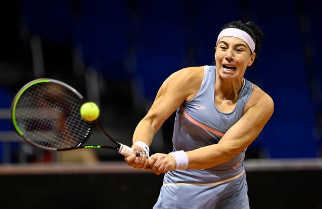 Ekaterine Gorgodze (GEO) Aktion Qualifikation Runde 2 Tennis Damen Porsche-Cup Porsche Tennis Grand Prix GP Stuttgart 2021 Porsche-Arena 18.04.2021 Porsche Tennis Grand Prix Stuttgart 2021
