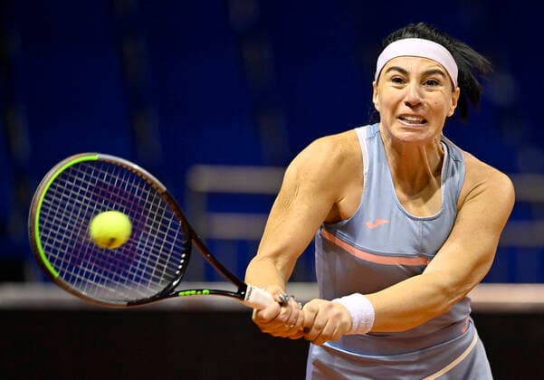 Ekaterine Gorgodze (GEO) Aktion Qualifikation Runde 2 Tennis Damen Porsche-Cup Porsche Tennis Grand Prix GP Stuttgart 2021 Porsche-Arena 18.04.2021 Porsche Tennis Grand Prix Stuttgart 2021