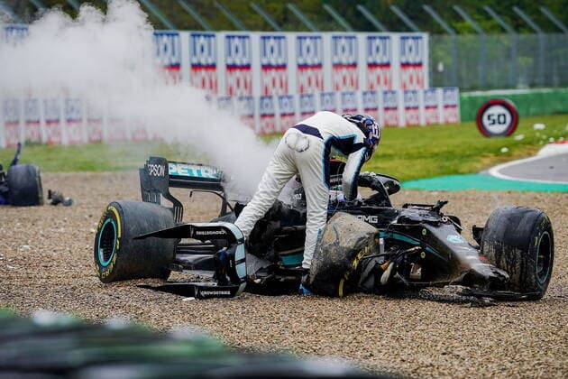 Formula 1 Pirelli Gran Premio Del Made In Italy E Dell emilia Romagna 2021 Rennen 18.04.2021, Autodromo Enzo e Dino Ferrari, Imola, Formula 1 Pirelli Gran Premio Del Made In Italy E Dell emilia Romagna 2021 Rennen ,im Bild George Russel (GBR 63), Williams Racing, Valtteri Bottas (FIN 77), Mercedes-AMG Petronas Formula One Team Crash unfall Schaden