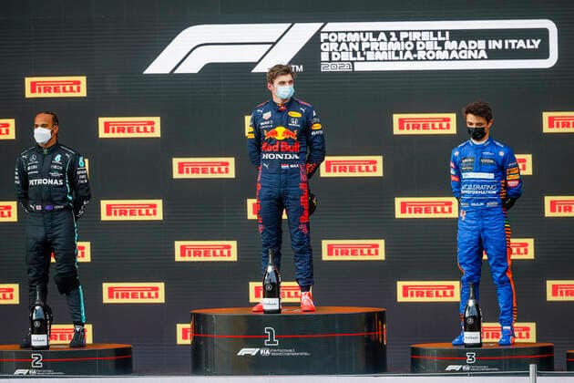 44 Lewis Hamilton (GBR, Mercedes-AMG Petronas F1 Team), 33 Max Verstappen (NED, Red Bull Racing), 4 Lando Norris (GBR, McLaren F1 Team), F1 Grand Prix of Emilia Romagna at Autodromo Enzo e Dino Ferrari on April 18, 2021 in Imola, Italy. (Photo by HOCH ZWEI) Imola Italy