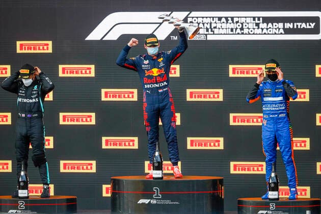 44 Lewis Hamilton (GBR, Mercedes-AMG Petronas F1 Team), 33 Max Verstappen (NED, Red Bull Racing), 4 Lando Norris (GBR, McLaren F1 Team), F1 Grand Prix of Emilia Romagna at Autodromo Enzo e Dino Ferrari on April 18, 2021 in Imola, Italy. (Photo by HOCH ZWEI) Imola Italy