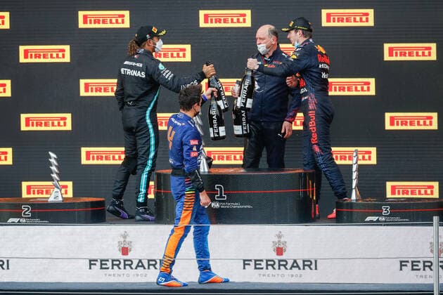 podium HAMILTON Lewis (gbr), Mercedes AMG F1 GP W12 E Performance, VERSTAPPEN Max (ned), Red Bull Racing Honda RB16B, NORRIS Lando (gbr), McLaren MCL35M, portrait during the Formula 1 Pirelli Gran Premio Del Made In Italy E Dell emilia Romagna 2021 from April 16 to 18, 2021 on the Autodromo Internazionale Enzo e Dino Ferrari, in Imola, Italy - FORMULE 1 : Grand prix Emilie Romagne - Imola - Course - 18 04 2021 DPPI Panoramic 