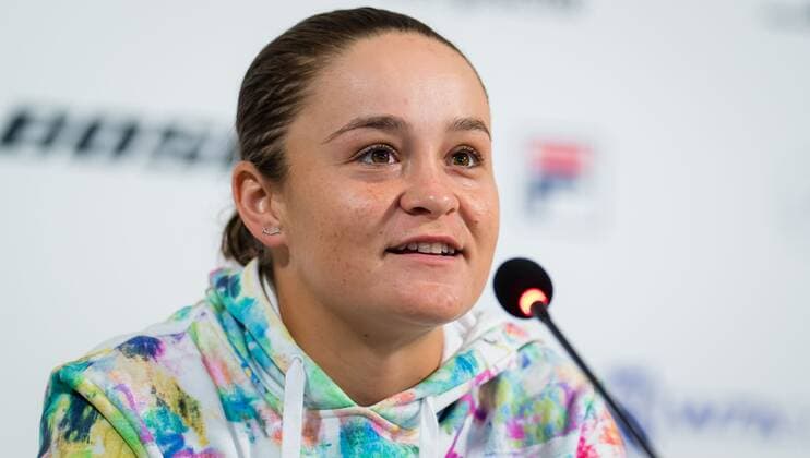 Mandatory Credit: Photo by Rob Prange Shutterstock (11864525f) Ashleigh Barty of Australia talks to the media ahead of the 2021 Porsche Tennis Grand Prix WTA, Tennis Damen 500 tournament Porsche Tennis Grand Prix, Tennis, Stuttgart, Germany - 19 Apr 2021 Porsche Tennis Grand Prix, Tennis, Stuttgart, Germany - 19 Apr 2021  Copyright: xRobxPrange Shutterstockx 11864525f