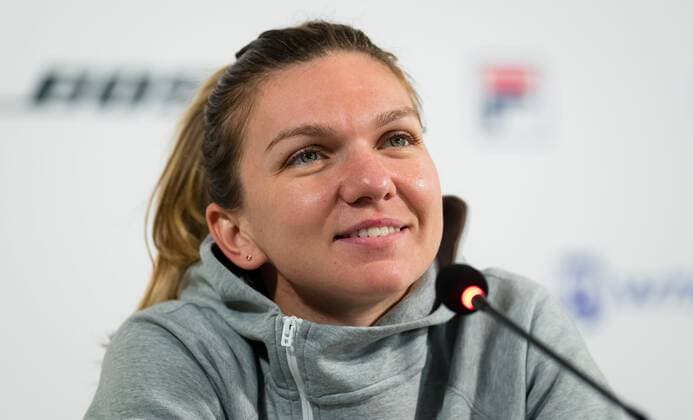 Mandatory Credit: Photo by Rob Prange Shutterstock (11864525bb) Simona Halep of Romania talks to the media ahead of the 2021 Porsche Tennis Grand Prix WTA, Tennis Damen 500 tournament Porsche Tennis Grand Prix, Tennis, Stuttgart, Germany - 19 Apr 2021 Porsche Tennis Grand Prix, Tennis, Stuttgart, Germany - 19 Apr 2021  Copyright: xRobxPrange Shutterstockx 11864525bb