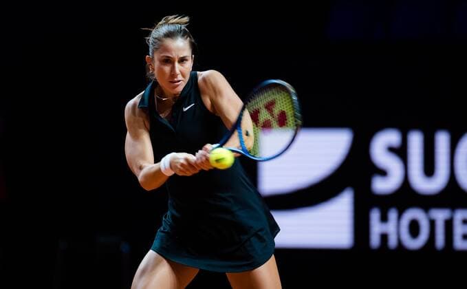 Mandatory Credit: Photo by Rob Prange Shutterstock (11864525cc) Belinda Bencic of Switzerland in action during her first round match of the 2021 Porsche Tennis Grand Prix WTA, Tennis Damen 500 tournament Porsche Tennis Grand Prix, Tennis, Stuttgart, Germany - 19 Apr 2021 Porsche Tennis Grand Prix, Tennis, Stuttgart, Germany - 19 Apr 2021  Copyright: xRobxPrange Shutterstockx 11864525cc