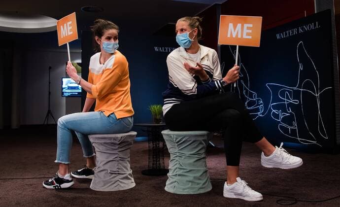Bilder des Jahres 2021, Sport 04 April Sport Themen der Woche KW16 Sport Bilder des Tages Mandatory Credit: Photo by Rob Prange Shutterstock (11864525dl) Julia Goerges of Germany & Karolina Pliskova of the Czech Republic ahead of the 2021 Porsche Tennis Grand Prix WTA, Tennis Damen 500 tournament Porsche Tennis Grand Prix, Tennis, Stuttgart, Germany - 19 Apr 2021 Porsche Tennis Grand Prix, Tennis, Stuttgart, Germany - 19 Apr 2021  Copyright: xRobxPrange Shutterstockx 11864525dl