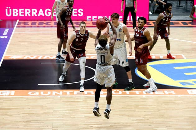 19.04.2021, easyCredit Basketball Bundesliga, BBL, Saison 2020 2021, Herren, Chemnitz Niners - Hamburg Towers T. J. Shorts, Hamburg Towers Chemnitz Messe Chemnitz Sachsen Germany