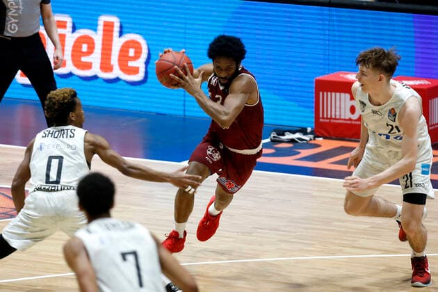 19.04.2021, easyCredit Basketball Bundesliga, BBL, Saison 2020 2021, Herren, Chemnitz Niners - Hamburg Towers Terrell Harris, Niners Chemnitz Chemnitz Messe Chemnitz Sachsen Germany