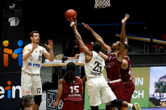 19.04.2021, easyCredit Basketball Bundesliga, BBL, Saison 2020 2021, Herren, Chemnitz Niners - Hamburg Towers Terry Allen, Hamburg Towers, Isiaha Mike, Niners Chemnitz Chemnitz Messe Chemnitz Sachsen Germany
