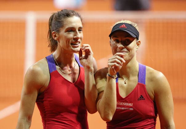 Bilder des Jahres 2021, Sport 04 April Sport Themen der Woche KW16 Sport Bilder des Tages BAU 20.04.2021 Stuttgart Tennis Porsche Tennis Grand Prix, Doppel, Angelique KERBER (GER) Andrea PETKOVIC (GER) *** BAU 20 04 2021 Stuttgart Tennis Porsche Tennis Grand Prix, Doubles, Angelique KERBER GER Andrea PETKOVIC GER