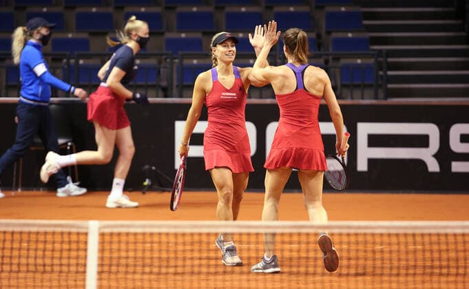 BAU 20.04.2021 Stuttgart Tennis Porsche Tennis Grand Prix, Doppel, Angelique KERBER (GER) Andrea PETKOVIC (GER)