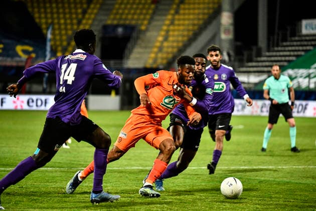 Action du penalty sur Elye Wahi (mhsc) FOOTBALL : Canet Roussilon vs Montpellier - Quart de Final Coupe de France - Canet Roussilon - 20 04 2021 ThierryBreton Panoramic 