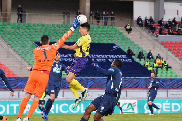 Dan Delaunay (rumilly) vs Sam Sanna (toulouse) FOOTBALL : GFA Rumilly Vallieres vs Toulouse FC - 1 4 de finale de Coupe de France - 20 04 2021 FredericChambert Panoramic 