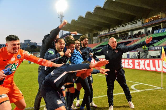 Joie de Mathieu Guillaud et de ses coequipiers apres la victoire (rumilly) FOOTBALL : GFA Rumilly Vallieres vs Toulouse FC - 1 4 de finale de Coupe de France - 20 04 2021 FredericChambert Panoramic 