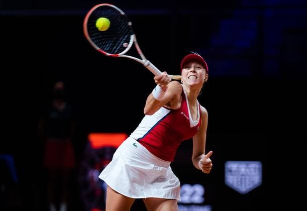 Mandatory Credit: Photo by Rob Prange Shutterstock (11864528cx) Anett Kontaveit of Estonia in action during her second-round match at the 2021 Porsche Tennis Grand Prix WTA, Tennis Damen 500 tournament Porsche Tennis Grand Prix, Tennis, Stuttgart, Germany - 21 Apr 2021 Porsche Tennis Grand Prix, Tennis, Stuttgart, Germany - 21 Apr 2021  Copyright: xRobxPrange Shutterstockx 11864528cx