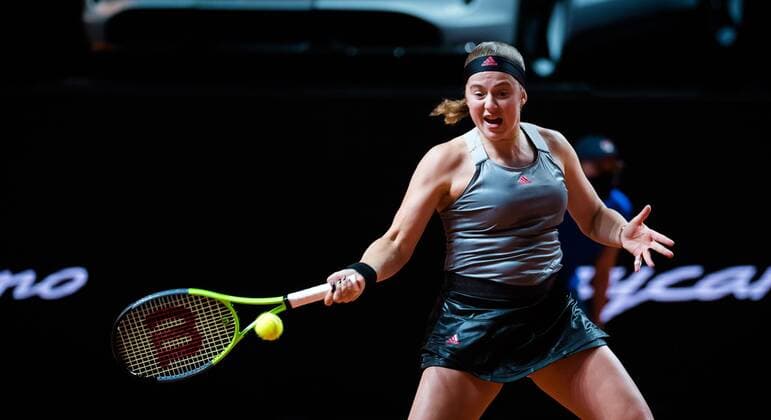 Mandatory Credit: Photo by Rob Prange Shutterstock (11864529f) Jelena Ostapenko of Latvia in action during her second-round match at the 2021 Porsche Tennis Grand Prix WTA, Tennis Damen 500 tournament Porsche Tennis Grand Prix, Tennis, Stuttgart, Germany - 22 Apr 2021 Porsche Tennis Grand Prix, Tennis, Stuttgart, Germany - 22 Apr 2021  Copyright: xRobxPrange Shutterstockx 11864529f