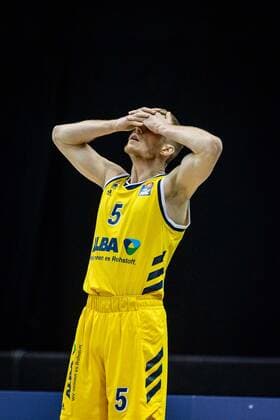Basketball Berlin 22.04.2021 1. Bundesliga easyCredit-BBL BBL Saison 2020 2021 Alba Berlin - Basketball Löwen Braunschweig Niels Giffey (Alba Berlin, No.05)
