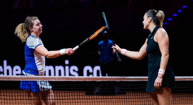 Mandatory Credit: Photo by Rob Prange Shutterstock (11864529fk) Aryna Sabalenka of Belarus at the net after their second-round match at the 2021 Porsche Tennis Grand Prix WTA, Tennis Damen 500 tournament Porsche Tennis Grand Prix, Tennis, Stuttgart, Germany - 22 Apr 2021 Porsche Tennis Grand Prix, Tennis, Stuttgart, Germany - 22 Apr 2021  Copyright: xRobxPrange Shutterstockx 11864529fk