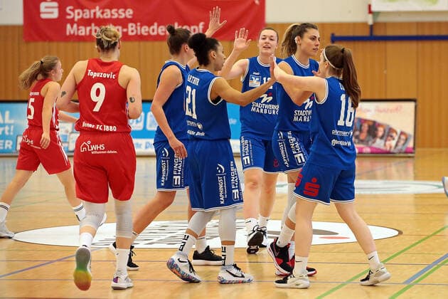 22.04.2021, xovx, Basketball Damen Bundesliga - Playoffs Spiel um Platz 3, Spiel 1, BC pharmaserv Marburg - Herner TC Jubel bei den Spielerinnen des BC Marburg Marburg Sporthalle Georg Gaßmann Stadion Hessen Deutschland (DE)