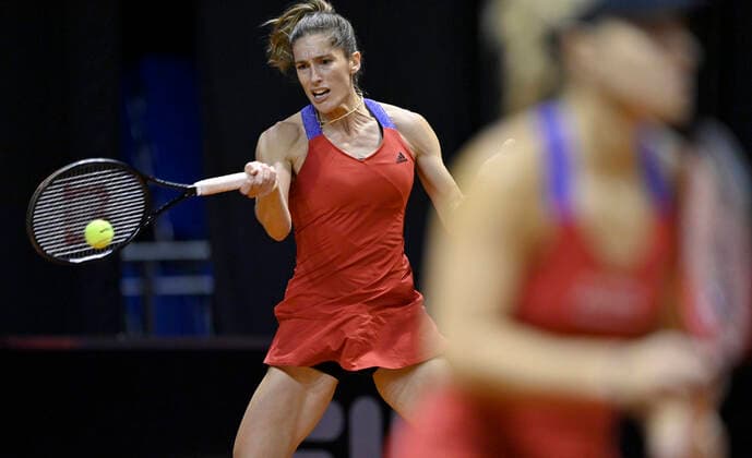 Doppel Angelique KERBER (GER) mit Andrea PETKOVIC (GER) (links) Tennis Damen Porsche-Cup Porsche Tennis Grand Prix GP Stuttgart 2021 Porsche-Arena 23.04.2021 Porsche Tennis Grand Prix Stuttgart 2021