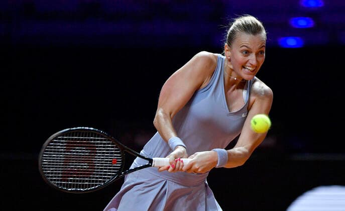 Petra Kvitova (CZE) Aktion jubelt über Punktgewinn Viertelfinale Tennis Damen Porsche-Cup Porsche Tennis Grand Prix GP Stuttgart 2021 Porsche-Arena 23.04.2021 Porsche Tennis Grand Prix Stuttgart 2021