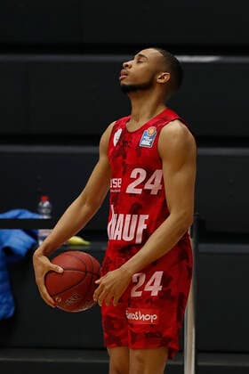 Deutschland , Hamburg, edel-optics.de Arena , 23.04.2021, emspor, emonline, despor, deonline, Hamburg Towers vs. s.Oliver Wuerzburg, easyCredit BBL, 30. Spieltag Bild: v. l. Copyright: HMBxMedia JulienxBecker