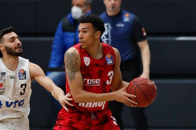 Deutschland , Hamburg, edel-optics.de Arena , 23.04.2021, emspor, emonline, despor, deonline, Hamburg Towers vs. s.Oliver Wuerzburg, easyCredit BBL, 30. Spieltag Bild: v. l. Copyright: HMBxMedia JulienxBecker
